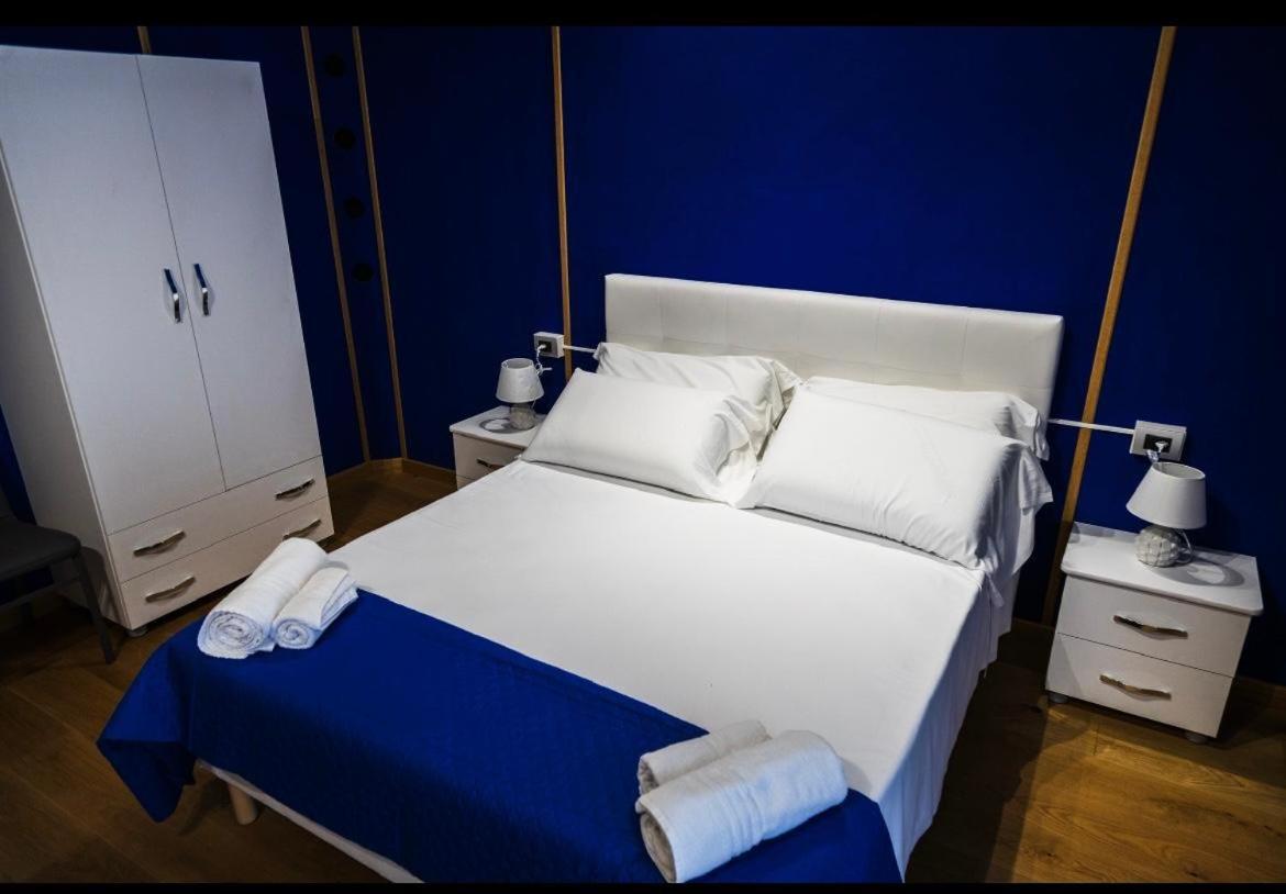 Hotel Legami House Napoli Esterno foto