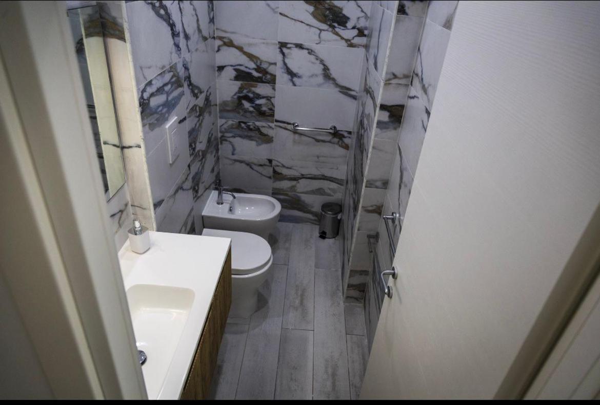 Hotel Legami House Napoli Esterno foto
